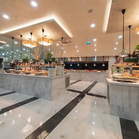Dream Fun World Hotel